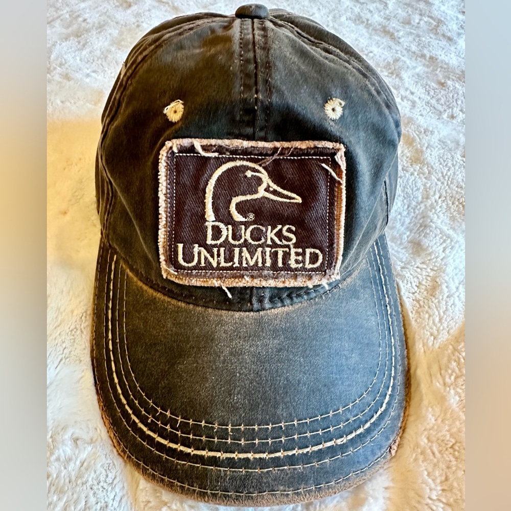 Ducks Unlimited Waxed Oil Cap Hat Brown Embroidered Patch Distressed Adjustable